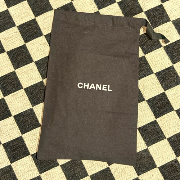 CHANEL Quilted Caviar Organizer Wallet - Picture 16 of 16